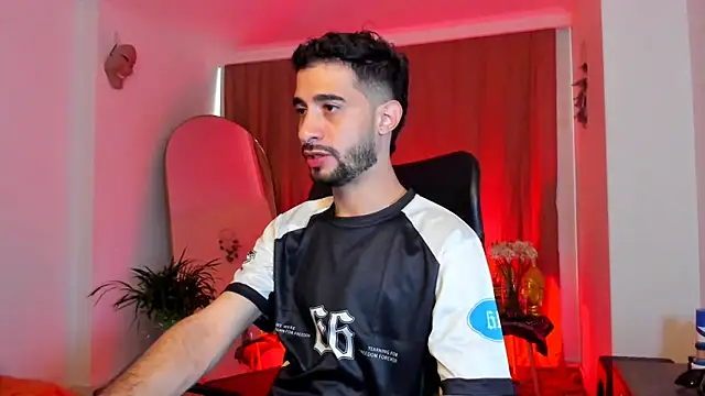 Your  hero1 online show from November 5, 2025, 5:13 pm