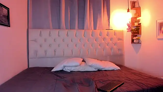 catalina llanos online show from February 5, 2025, 5:20 pm