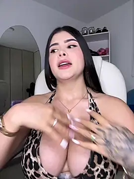 misslollipop04 online show from September 27, 2025, 3:33 am