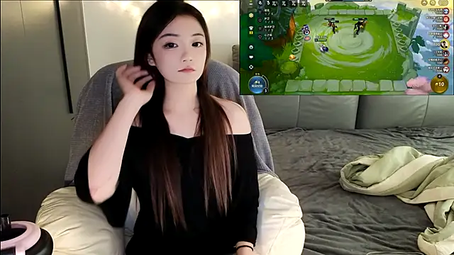 Snapshot of Jennie-007 chatting on October 2, 2025, 5:14 am Jennie-007 online show from October 2, 2025, 5:14 am