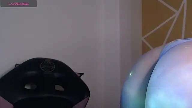 Ey im simone online show from September 28, 2025, 1:16 pm