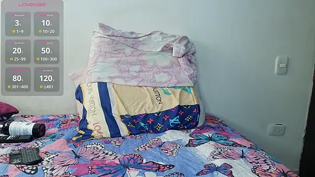 mrsmaira online show from April 11, 2026, 3:16 pm