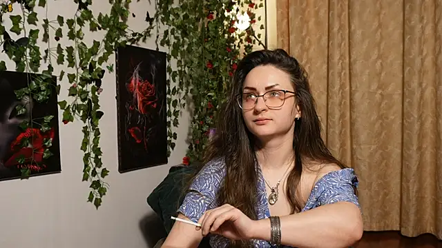 NaughtYHomemadE online show from October 25, 2025, 5:19 pm