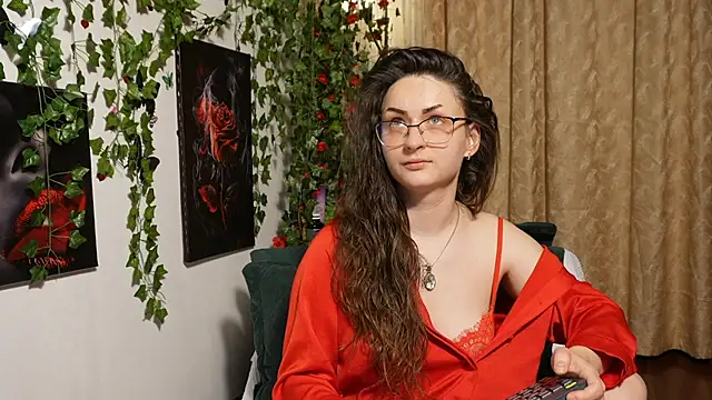 NaughtYHomemadE online show from November 2, 2025, 6:10 pm