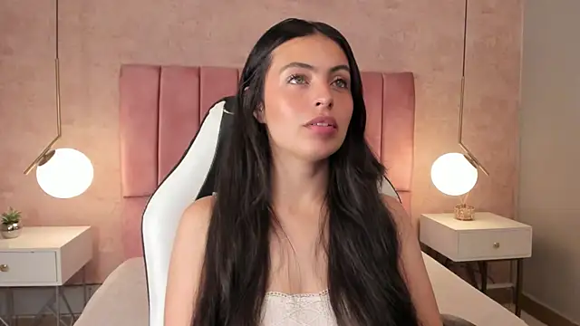 magic fernanda online show from February 28, 2025, 9:33 pm