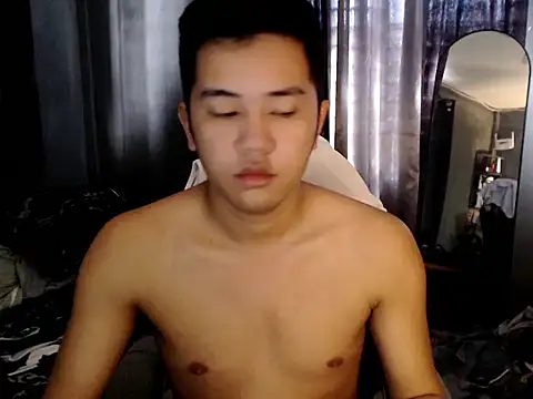 xgregor07 online show from November 28, 2025, 12:24 am