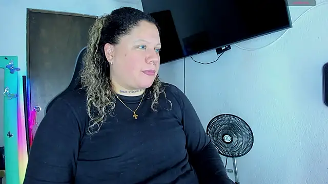 mariana maze online show from December 5, 2024, 6:10 am