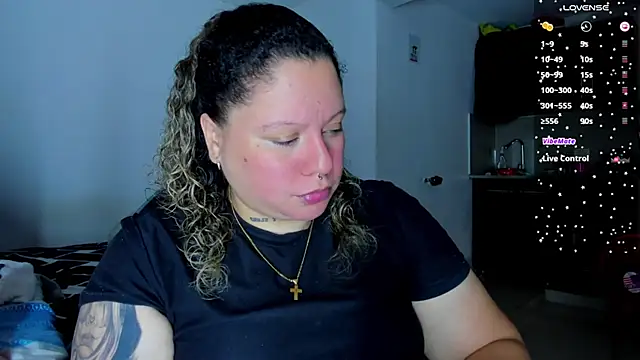 mariana maze online show from December 22, 2024, 6:48 pm