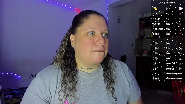 mariana maze online show from October 15, 2025, 5:51 am