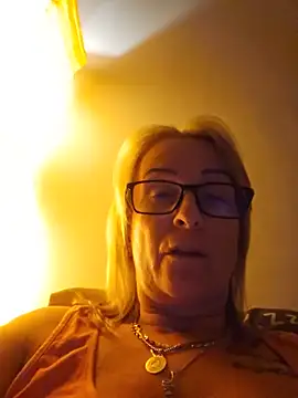 Snapshot of Steffi45 chatting on June 2, 2026, 7:16 pm Steffi45 online show from June 2, 2026, 7:16 pm