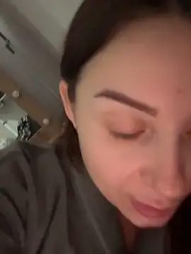 ellie ssexy online show from September 29, 2025, 4:17 am