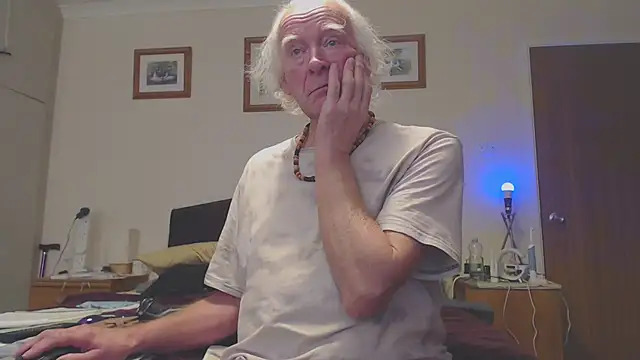 WaverlyKernow online show from February 7, 2025, 12:39 pm