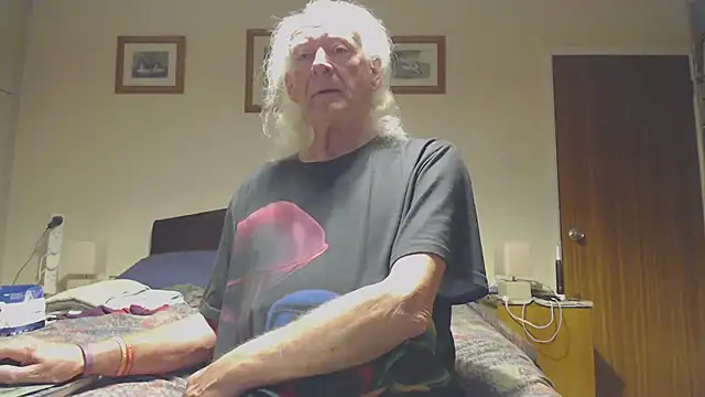 WaverlyKernow online show from April 6, 2026, 2:20 am