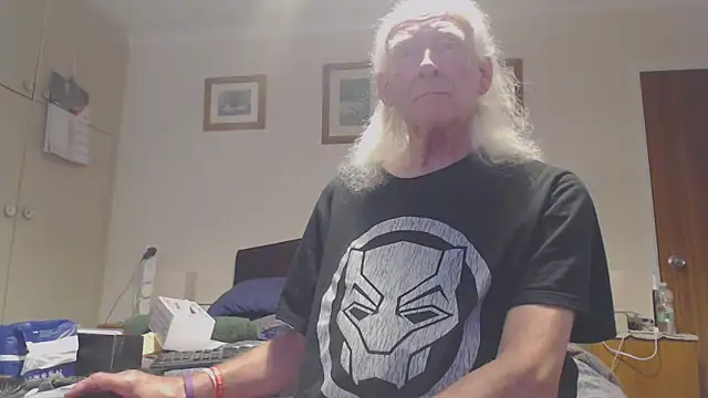 WaverlyKernow online show from April 14, 2026, 1:28 pm