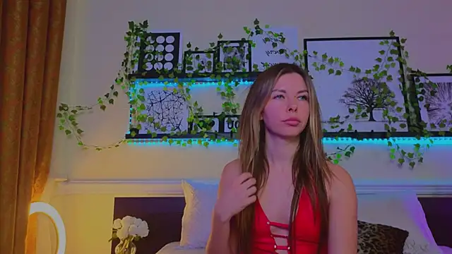 Real Tini online show from January 13, 2025, 1:49 pm