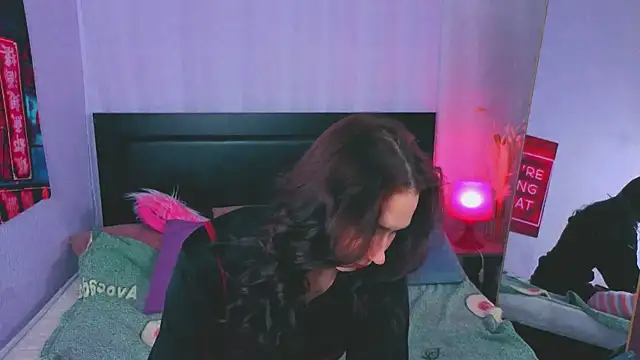 ArmiEri online show from February 19, 2026, 1:01 am