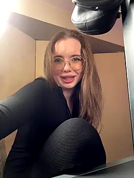 SecretDesireMe online show from December 5, 2024, 10:12 pm