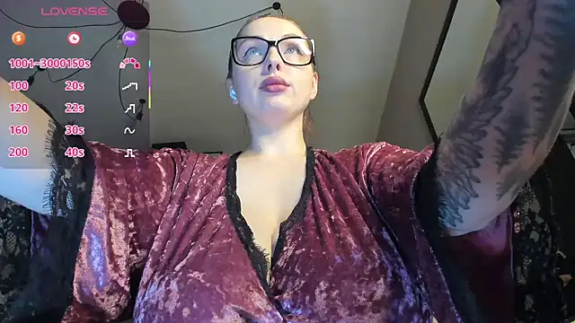 Snapshot of lecherous_wife chatting on April 20, 2026, 7:04 pm lecherous wife online show from April 20, 2026, 7:04 pm