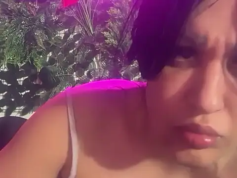 BareSlut6666LA online show from November 4, 2025, 7:02 pm