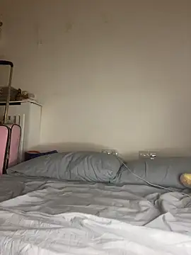 chunliklk online show from June 15, 2026, 10:01 pm