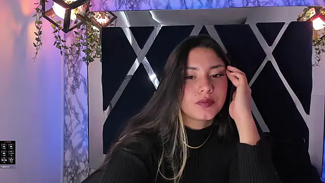 Lia 14  online show from January 4, 2025, 2:46 pm