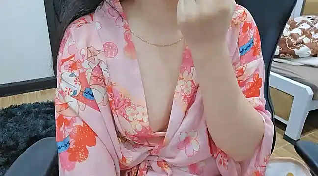 Kemmy babe20 online show from March 10, 2025, 7:42 am