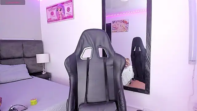 Megan Miles02 online show from December 13, 2025, 8:14 pm