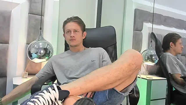 AnthonyAlso online show from October 8, 2025, 8:17 pm