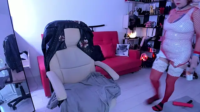 Snapshot of GinaMiracle chatting on October 11, 2025, 11:14 pm GinaMiracle online show from October 11, 2025, 11:14 pm