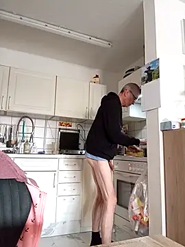 Snapshot of berfri chatting on March 9, 2026, 10:08 am berfri online show from March 9, 2026, 10:08 am