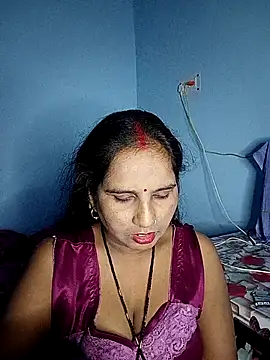 reemacouple007 online show from November 4, 2025, 7:02 pm