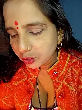 reemacouple007 online show from November 12, 2025, 7:46 pm