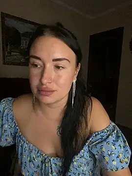 Snapshot of Roxana_Bell chatting on July 13, 2026, 4:54 pm Roxana Bell online show from July 13, 2026, 4:54 pm