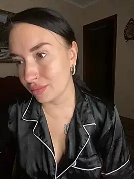 Snapshot of Roxana_Bell chatting on July 20, 2026, 7:16 pm Roxana Bell online show from July 20, 2026, 7:16 pm
