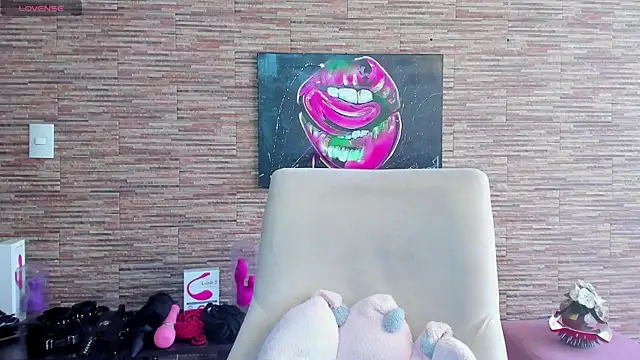 alice cullenbbw online show from January 6, 2025, 2:36 pm