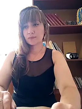 tata laima   online show from February 3, 2025, 2:13 pm