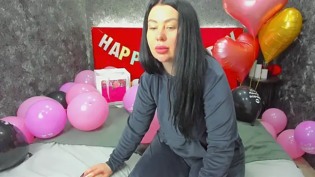 LayaFlow online show from February 9, 2025, 12:41 pm