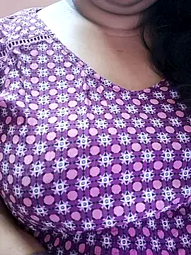Ravina patil1 online show from January 6, 2025, 5:49 pm