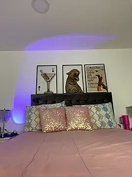 exoticcute online show from February 16, 2026, 5:09 pm