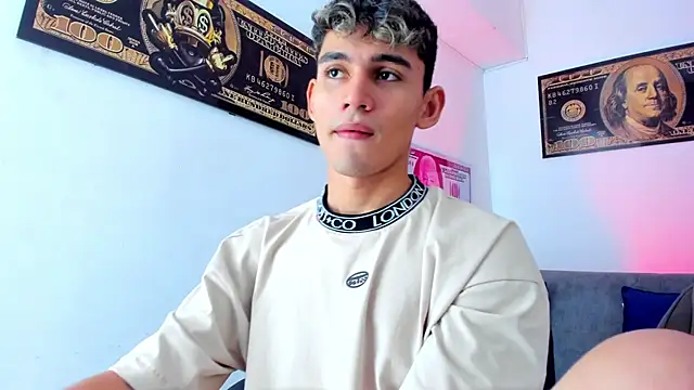 EstebanPerez  online show from December 27, 2024, 12:12 pm