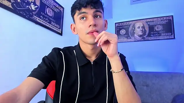 EstebanPerez  online show from January 13, 2025, 12:02 pm