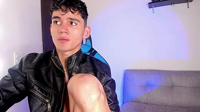 EstebanPerez  online show from January 24, 2025, 12:52 pm