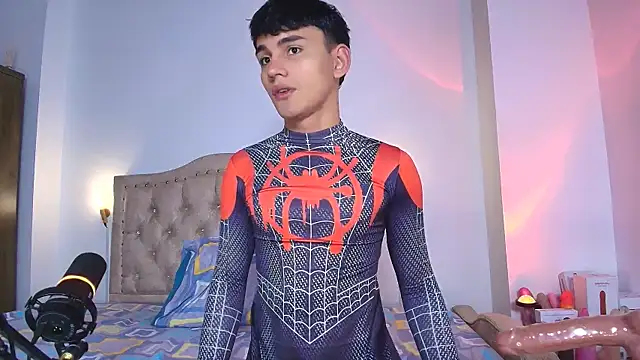 EstebanPerez  online show from October 5, 2025, 1:09 pm