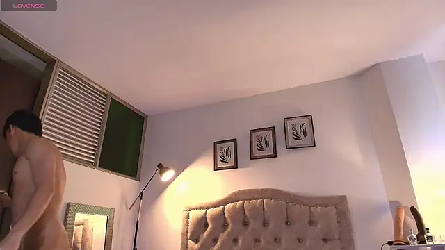 EstebanPerez  online show from October 28, 2025, 12:41 pm