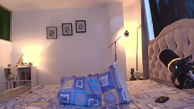 EstebanPerez  online show from November 5, 2025, 11:54 am