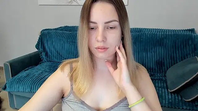 Mia shy1 online show from February 4, 2025, 7:18 am