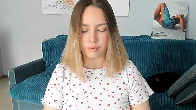 Mia shy1 online show from February 26, 2025, 6:58 am