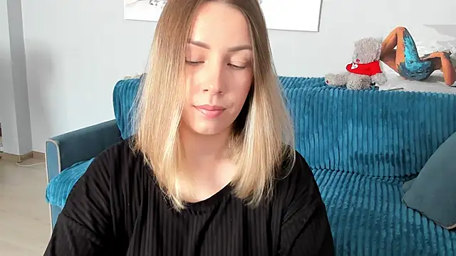 Mia shy1 online show from March 11, 2025, 7:15 am