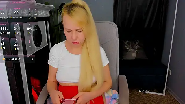 Snapshot of Anny_Jey_ chatting on March 8, 2025, 5:17 am Anny Jey online show from March 8, 2025, 5:17 am