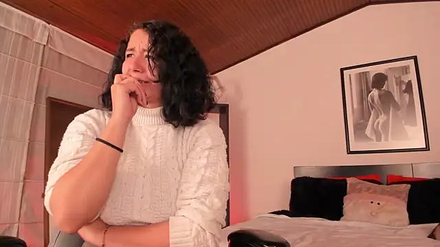 Moony 14 online show from November 27, 2025, 1:24 pm